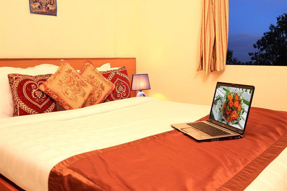 Arra Suites Kempegowda Airport Hotel Bangalore Eksteriør bilde