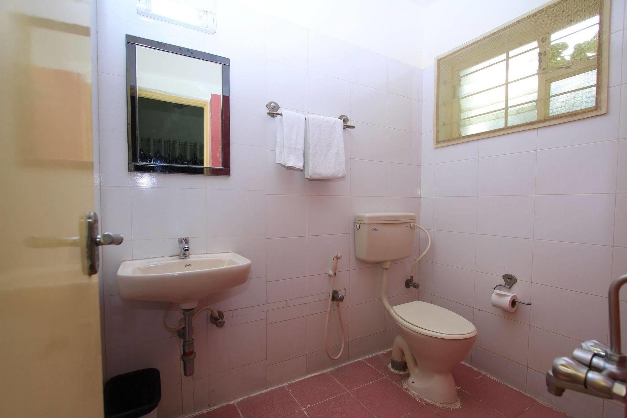 Arra Suites Kempegowda Airport Hotel Bangalore Eksteriør bilde